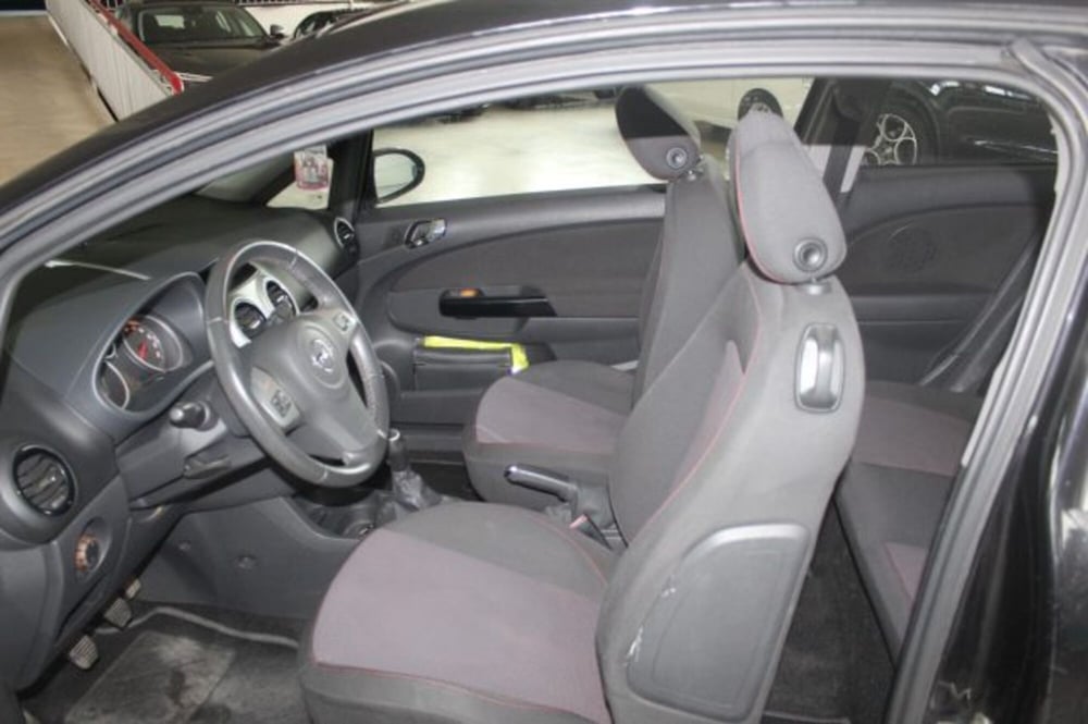 Opel Corsa usata a Terni (7)