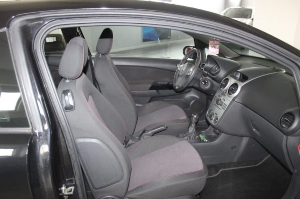 Opel Corsa usata a Terni (8)