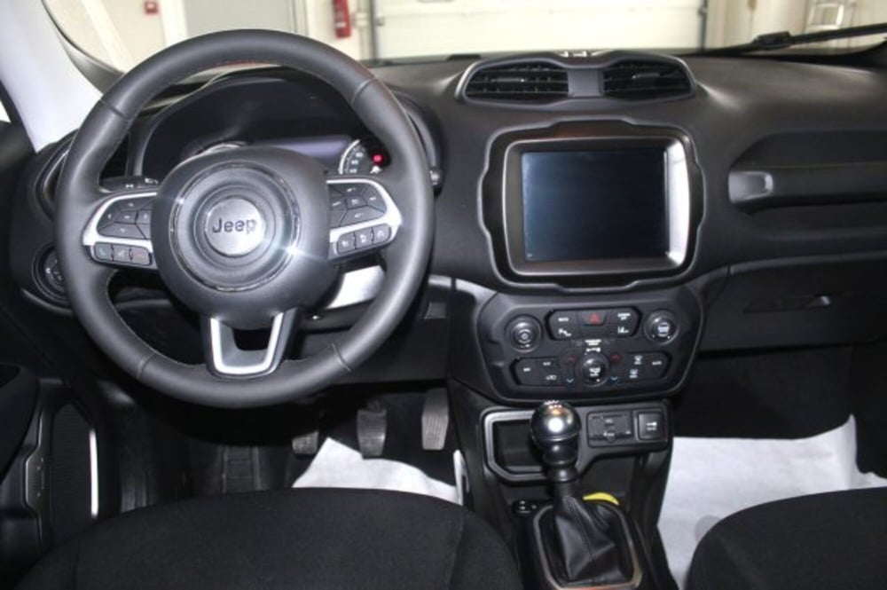 Jeep Renegade usata a Terni (11)