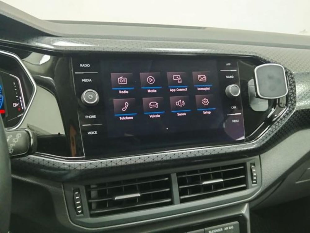 Volkswagen T-Cross usata a Como (15)