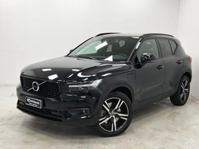 Volvo XC40 T5 Recharge Plug-in Hybrid R-design del 2020 usata a Lurate Caccivio
