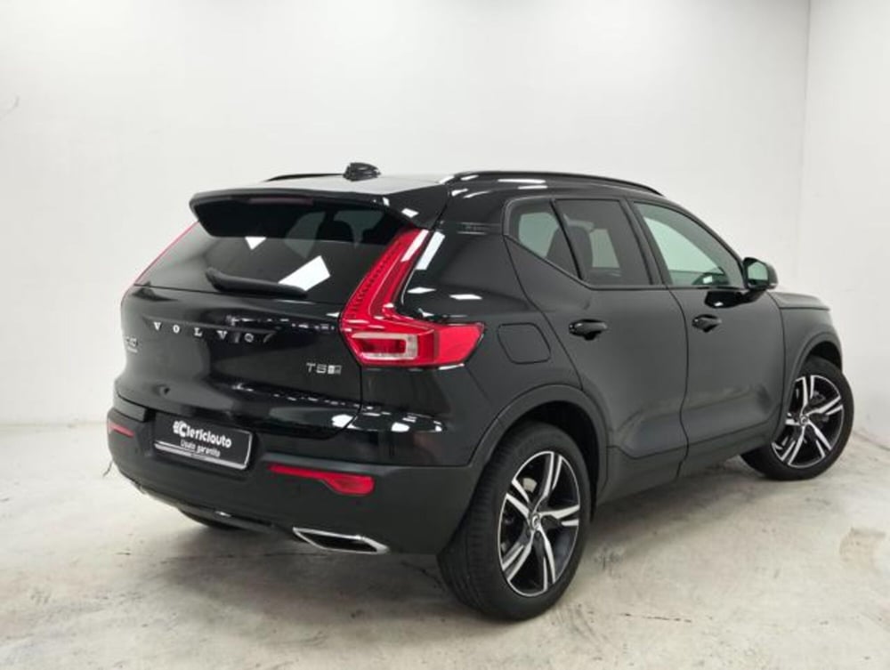 Volvo XC40 usata a Como (2)
