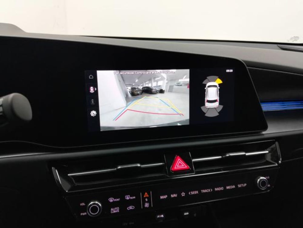 Kia Niro usata a Como (18)
