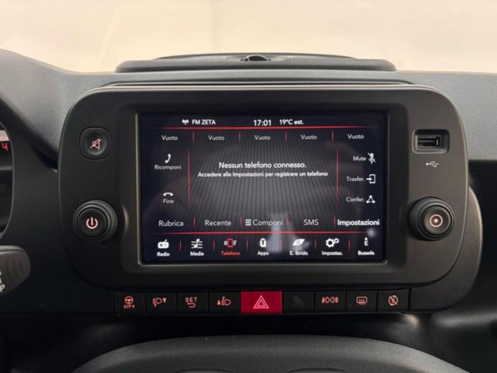 Fiat Panda Cross usata a Como (13)