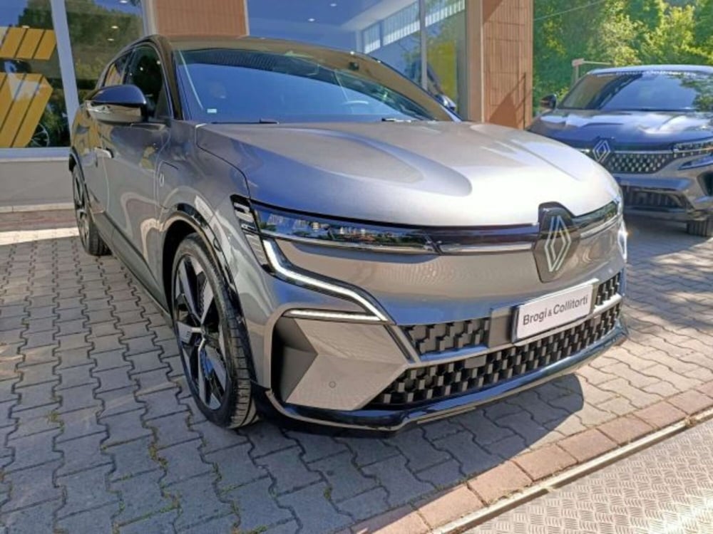 Renault Megane E-Tech Electric nuova a Firenze