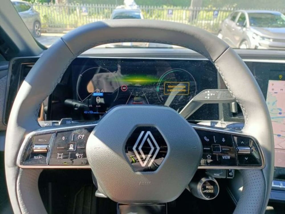 Renault Megane E-Tech Electric nuova a Firenze (15)