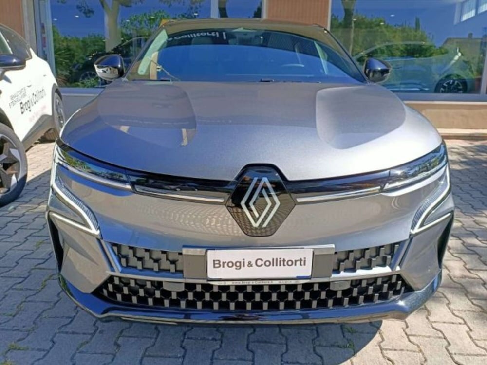 Renault Megane E-Tech Electric nuova a Firenze (2)