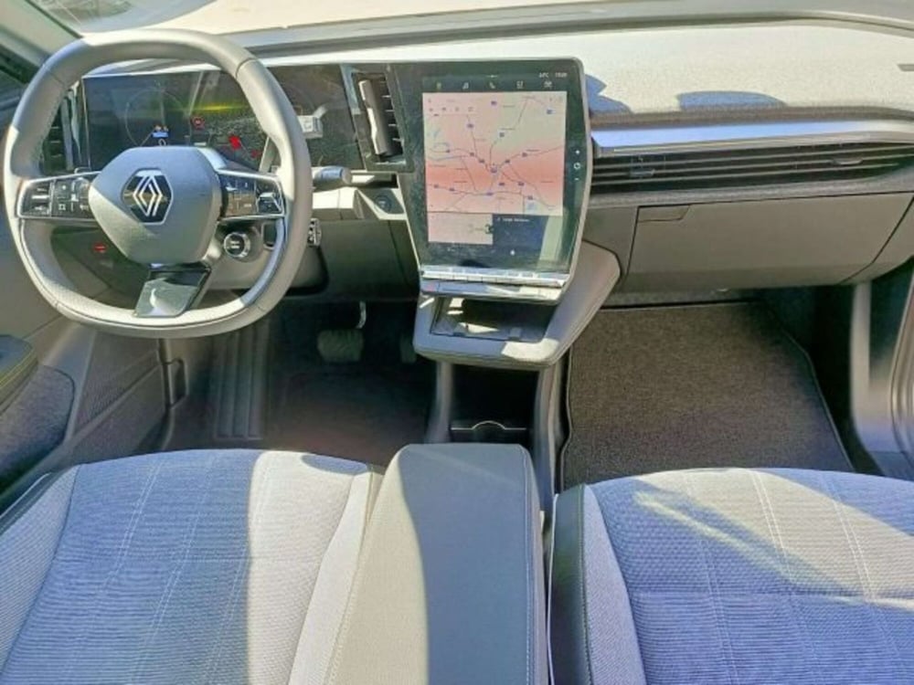 Renault Megane E-Tech Electric nuova a Firenze (8)