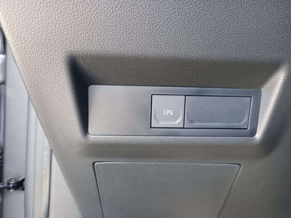 Renault Captur nuova a Firenze (14)