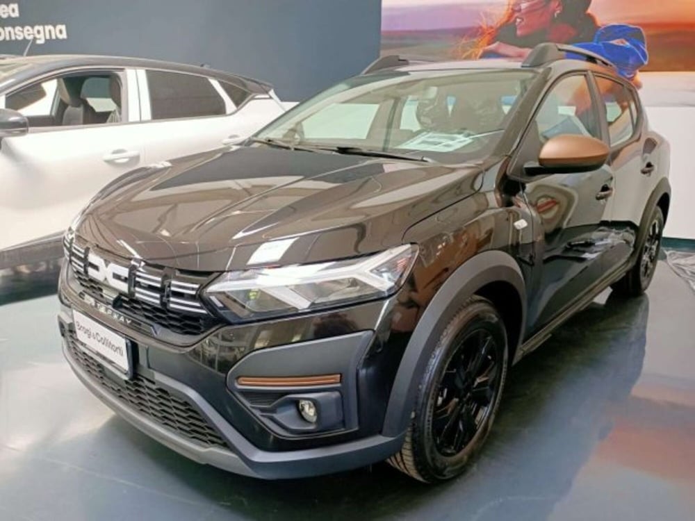 Dacia Sandero Stepway nuova a Firenze (3)