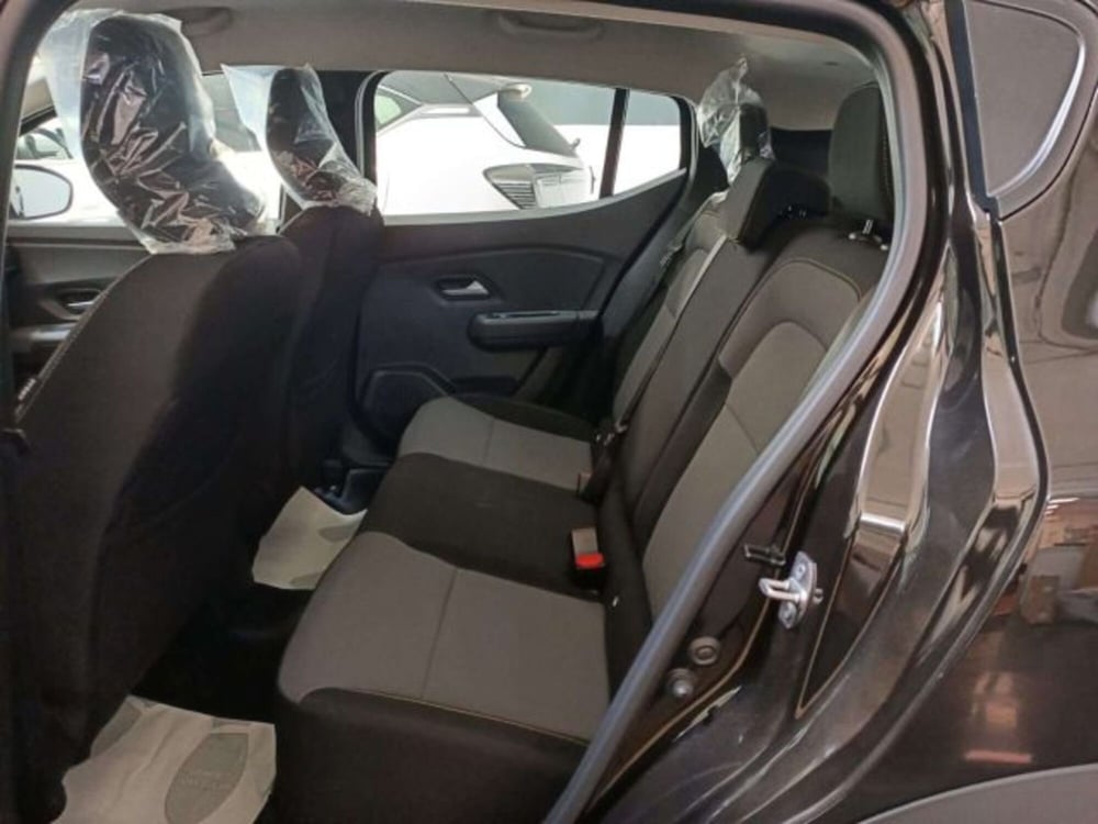 Dacia Sandero Stepway nuova a Firenze (9)