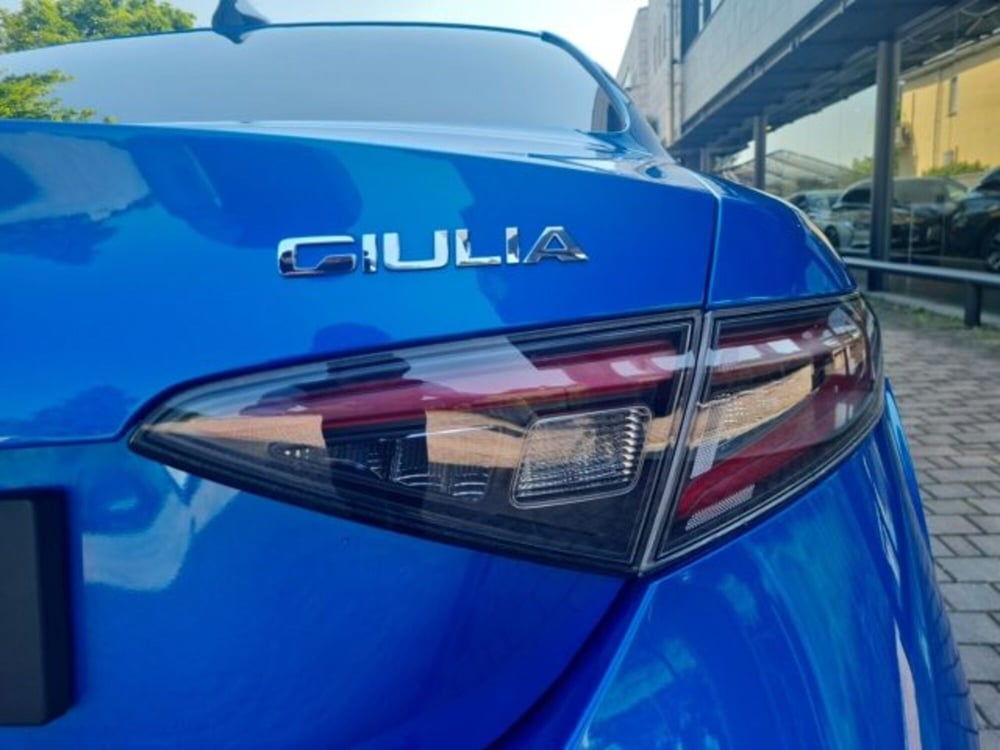 Alfa Romeo Giulia nuova a Monza e Brianza (15)