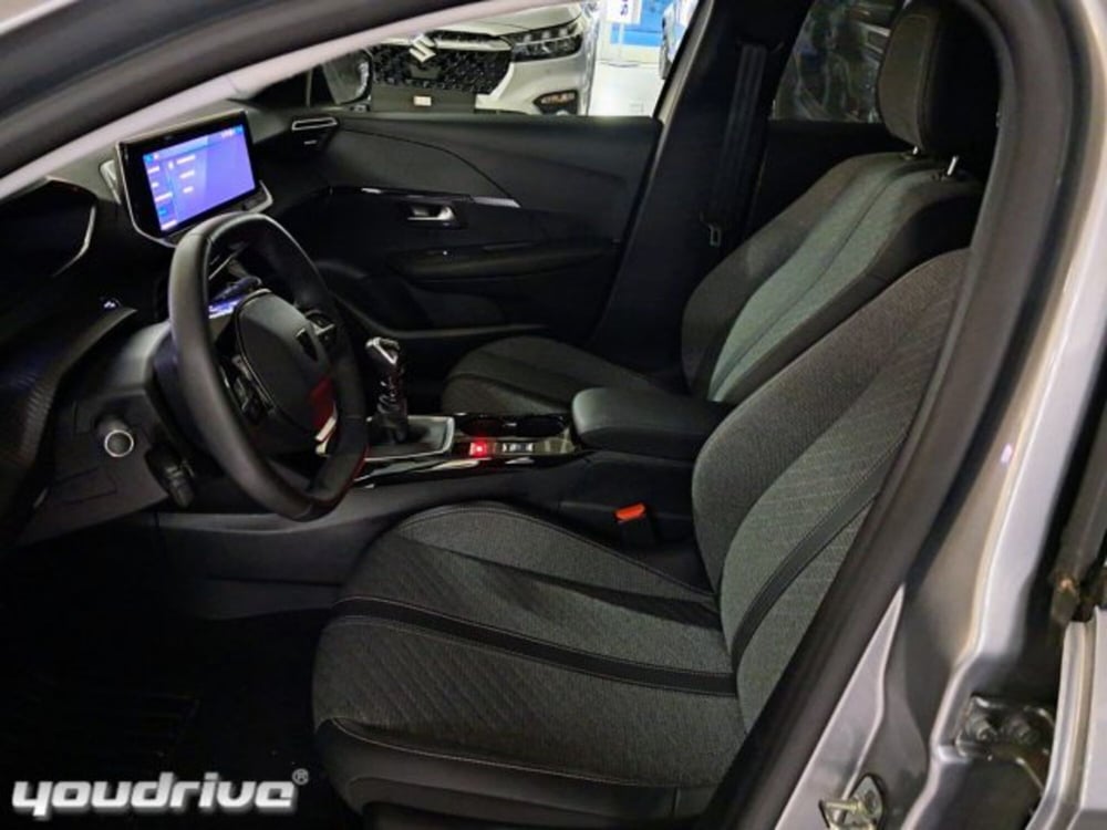 Peugeot 208 usata a Napoli (7)