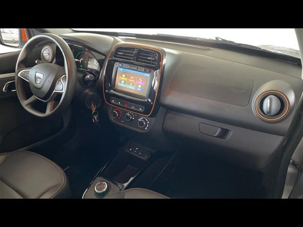 Dacia Spring usata a Varese (9)