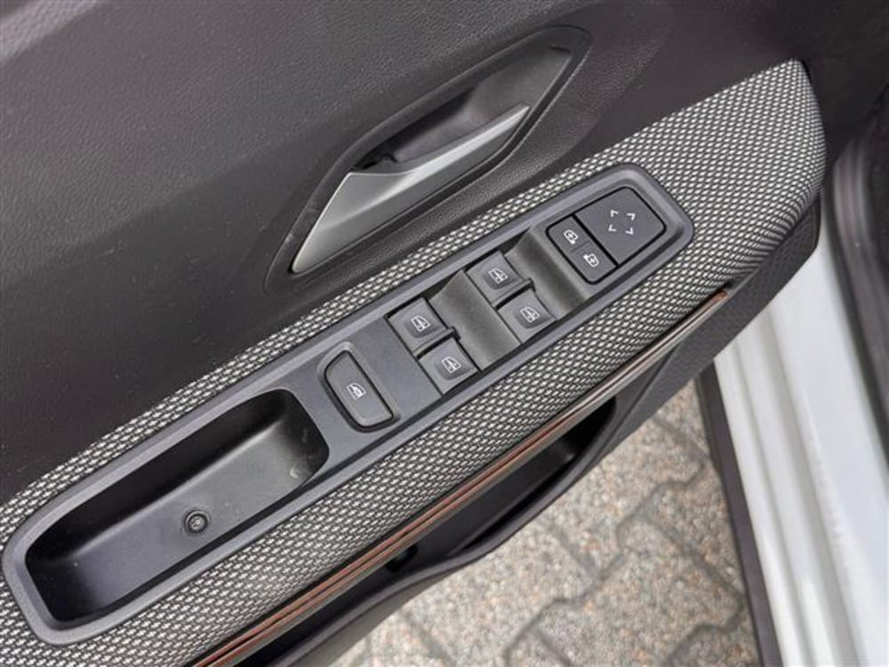 Dacia Sandero Stepway usata a Pavia (9)