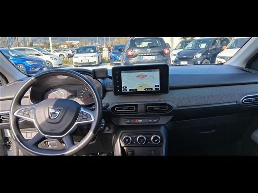 Dacia Jogger usata a Firenze (9)