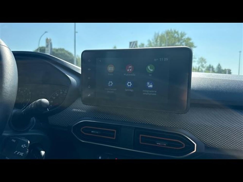 Dacia Sandero usata a Padova (9)