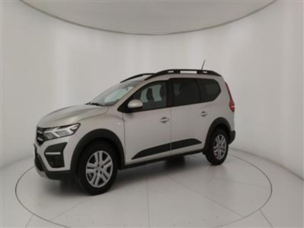 Dacia Jogger usata a Bari (2)