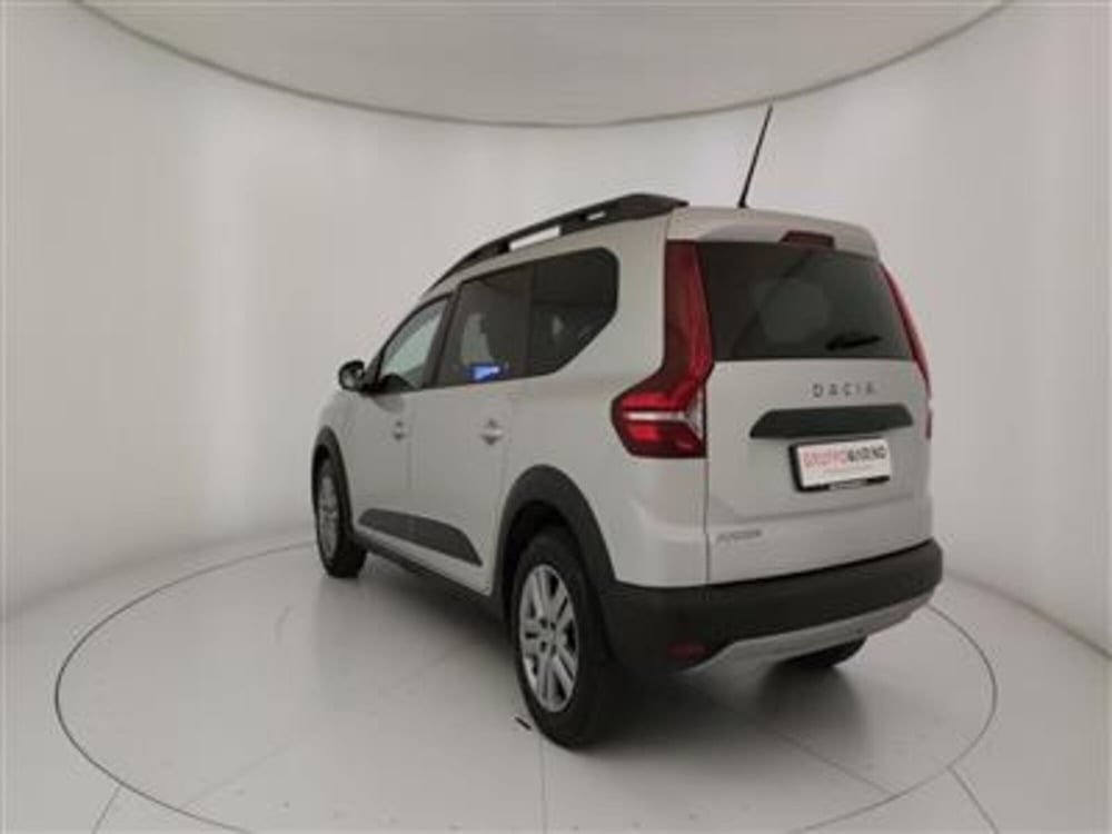 Dacia Jogger usata a Bari (5)