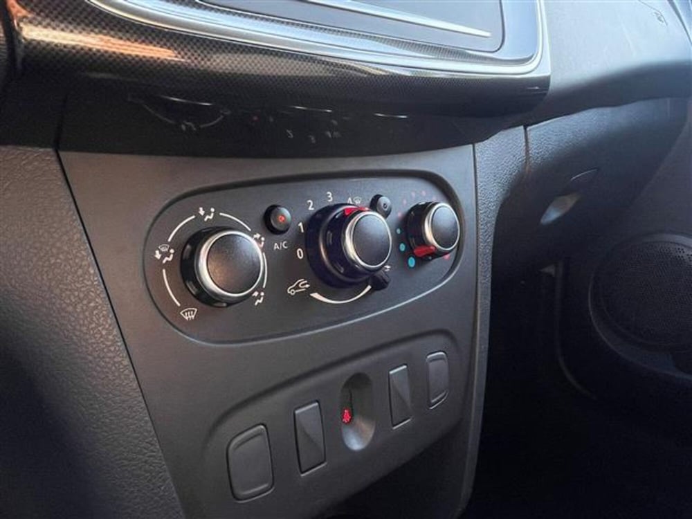 Dacia Sandero Stepway nuova a Bologna (9)