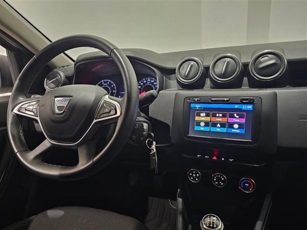 Dacia Duster usata a Palermo (11)