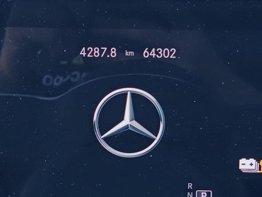Mercedes-Benz GLA SUV usata a Livorno (12)