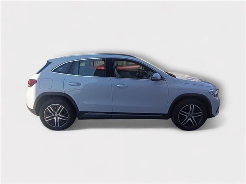 Mercedes-Benz GLA SUV usata a Livorno (6)