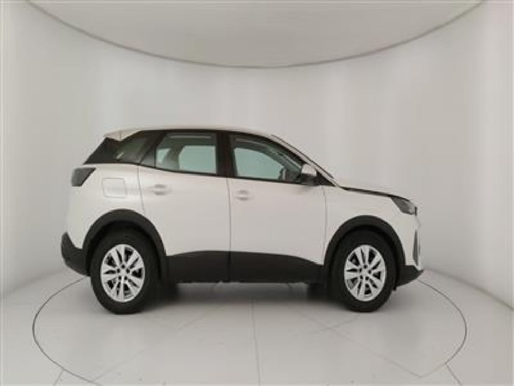 Peugeot 3008 usata a Bari (9)