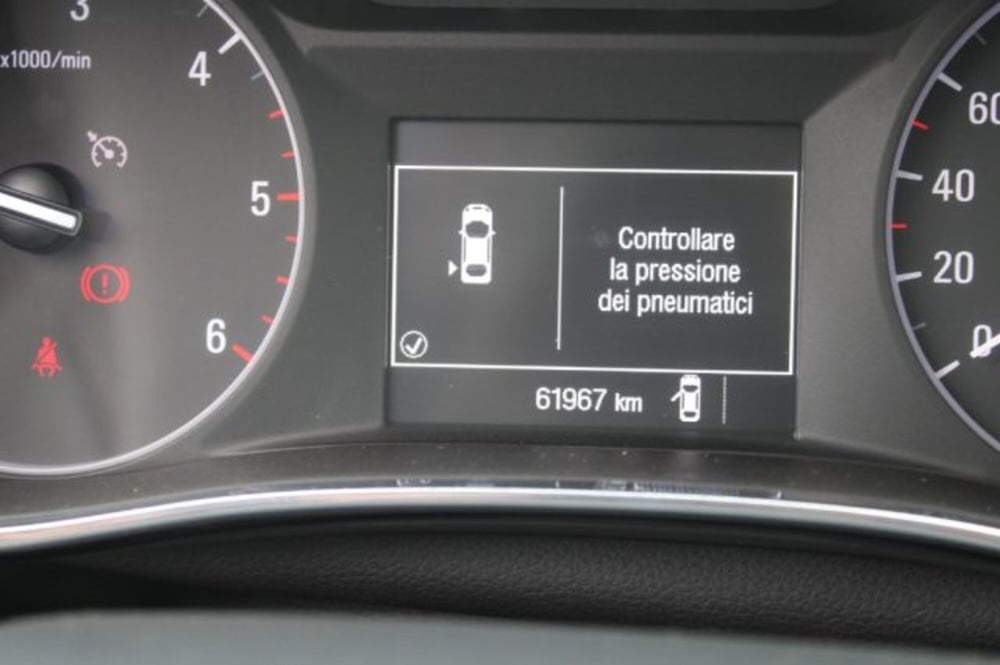 Opel Mokka usata a Lecce (10)
