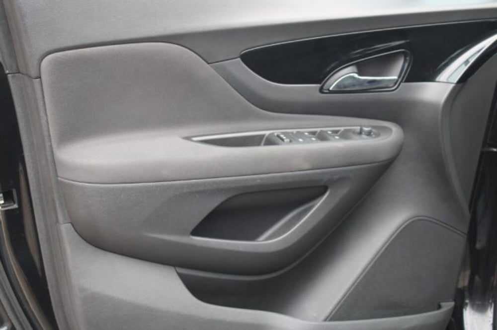 Opel Mokka usata a Lecce (15)