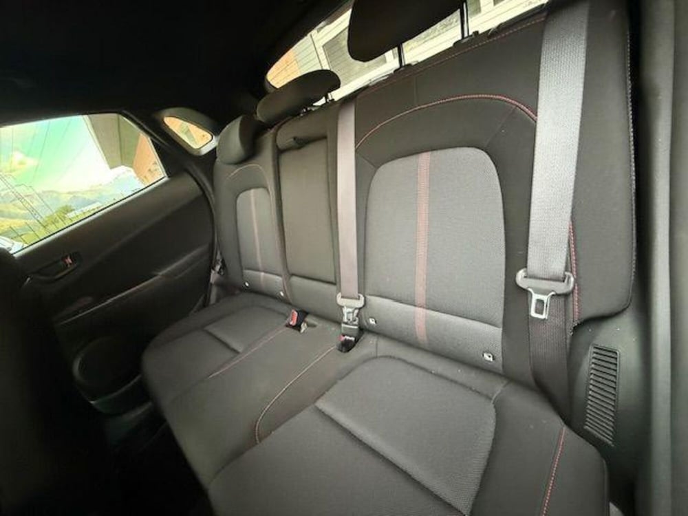 Hyundai Kona usata a Verbano Cusio Ossola (11)