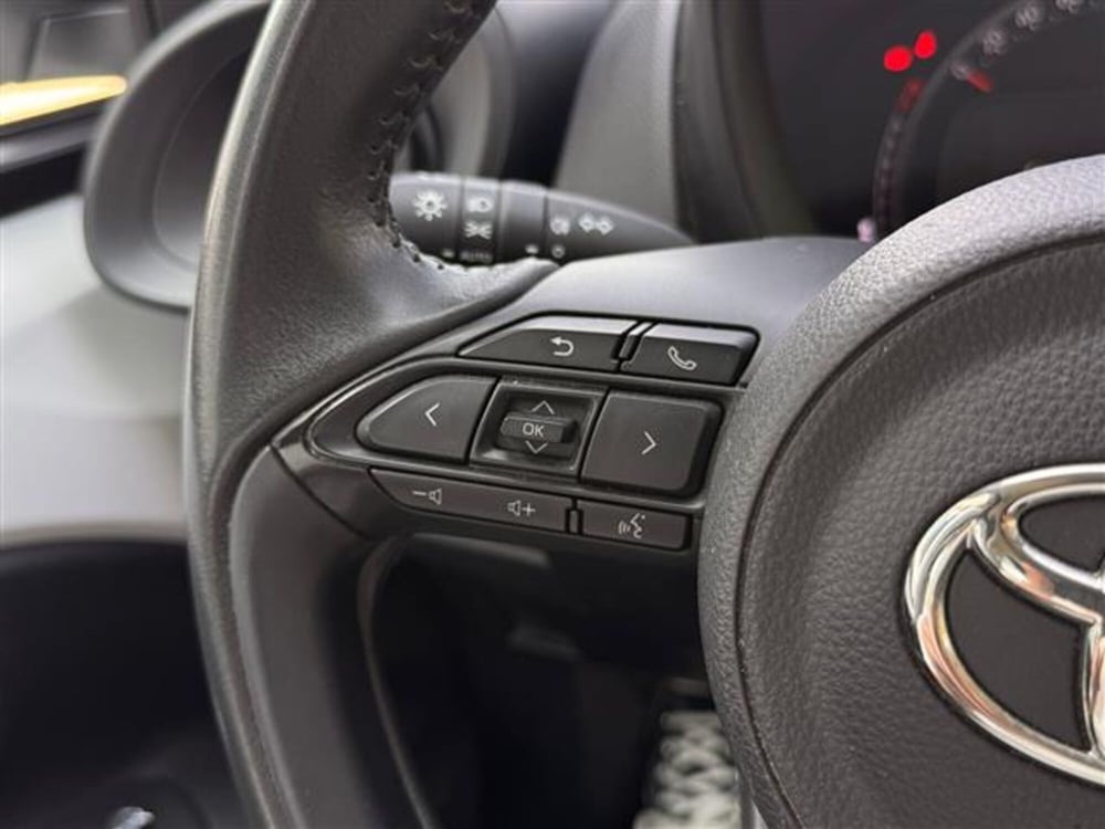 Toyota Aygo X usata a Pavia (10)