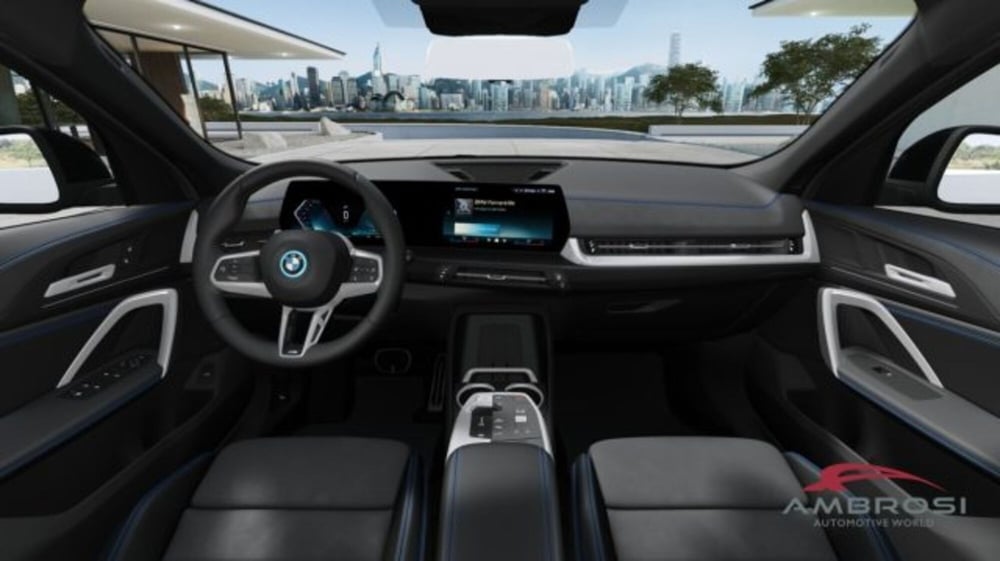 BMW iX2 nuova a Perugia (11)