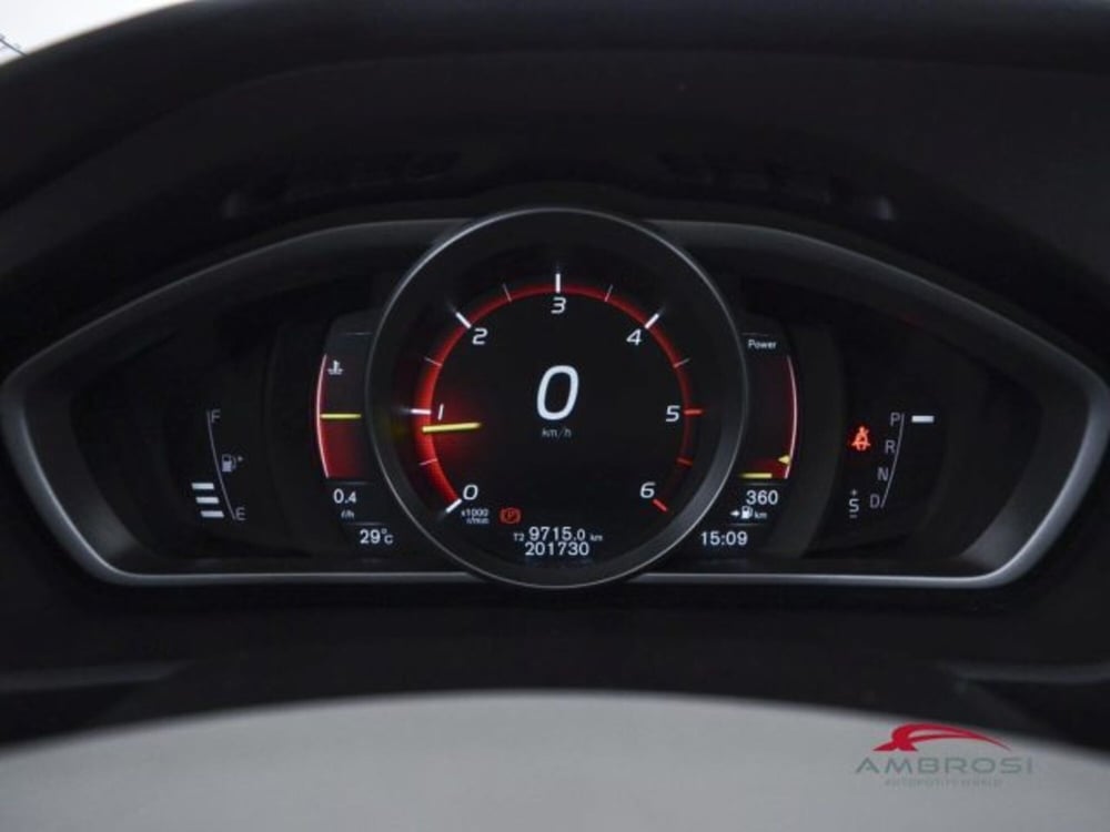 Volvo V40 Cross Country usata a Perugia (13)