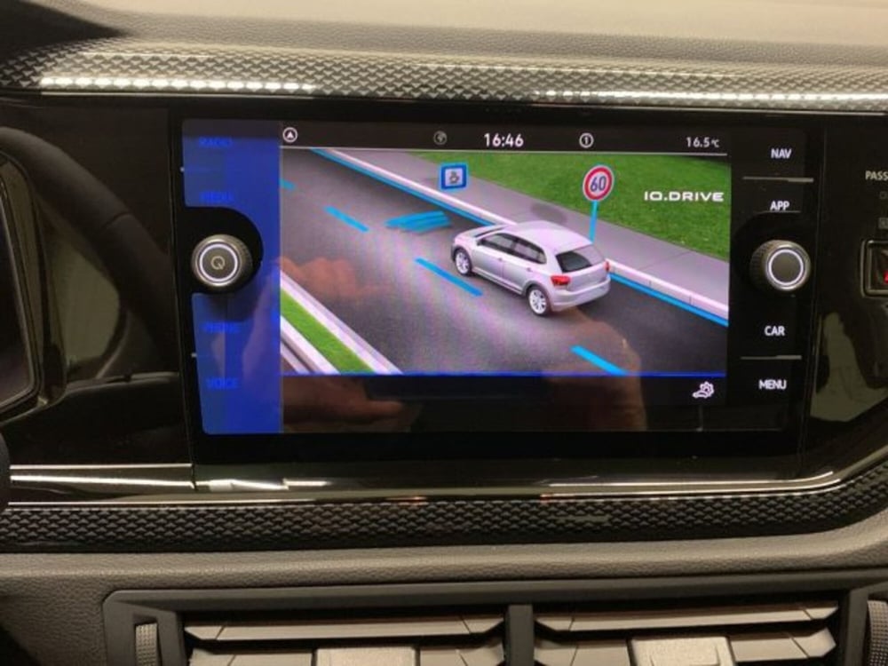 Volkswagen Polo nuova a Vicenza (11)