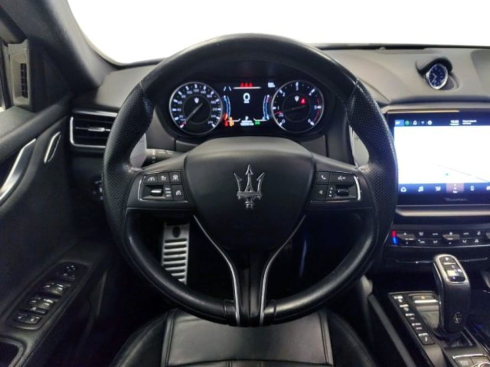 Maserati Ghibli usata a Modena (7)
