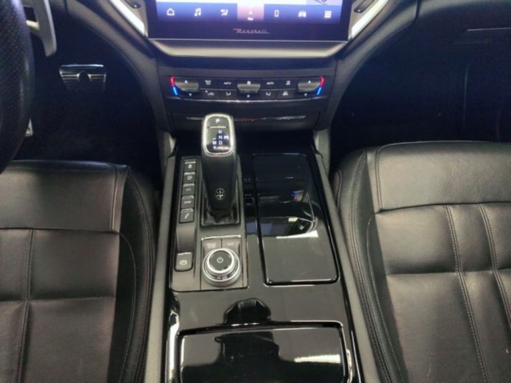 Maserati Ghibli usata a Modena (9)