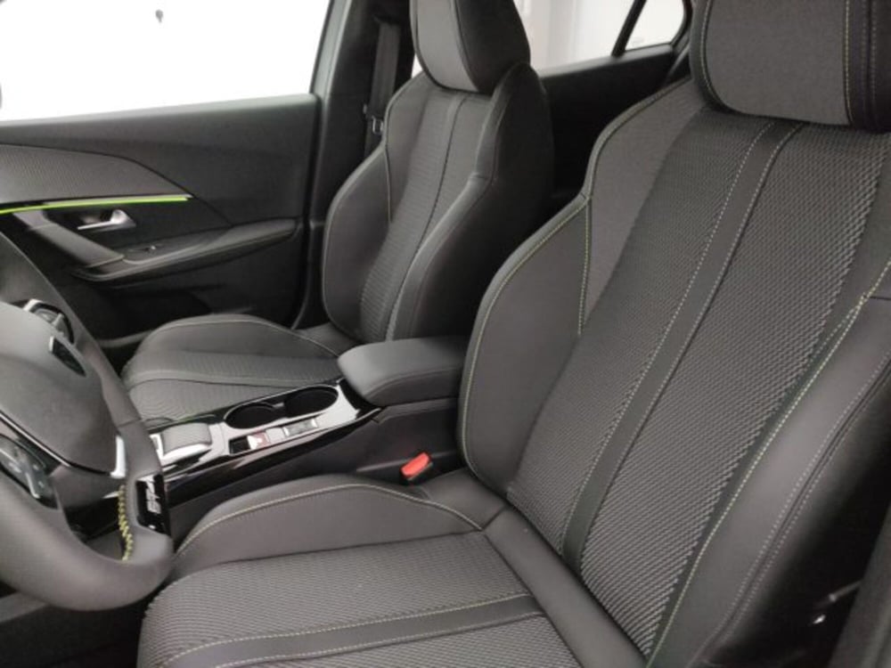 Peugeot 2008 nuova a Torino (11)
