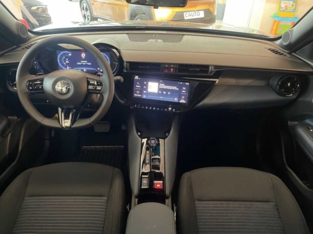 Alfa Romeo Junior nuova a Sondrio (12)