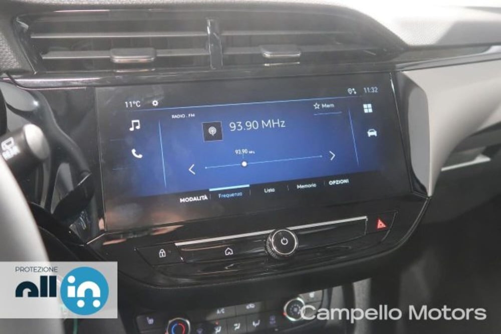 Opel Corsa nuova a Venezia (10)
