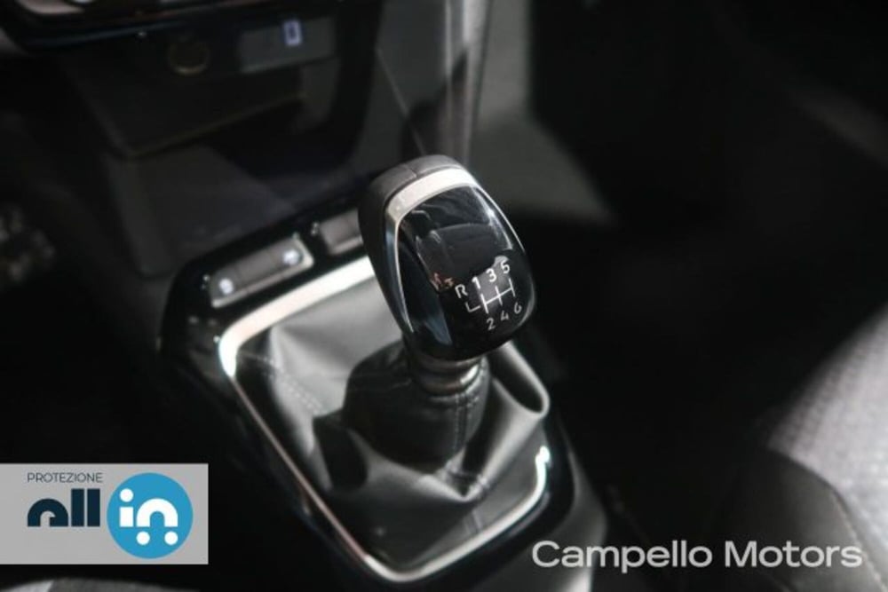 Opel Corsa nuova a Venezia (13)