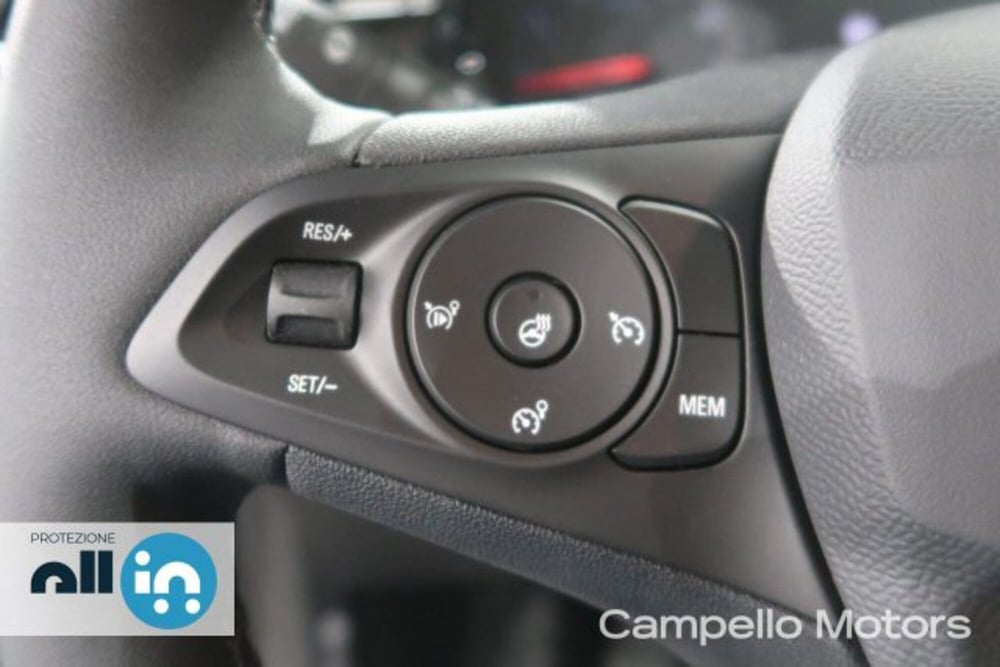 Opel Corsa nuova a Venezia (15)