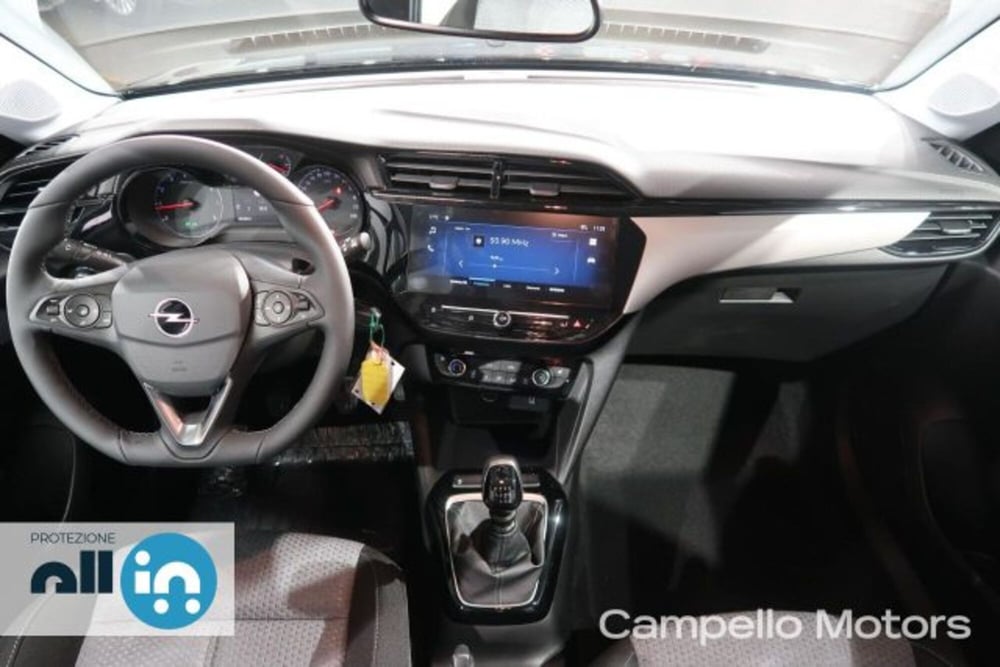 Opel Corsa nuova a Venezia (7)