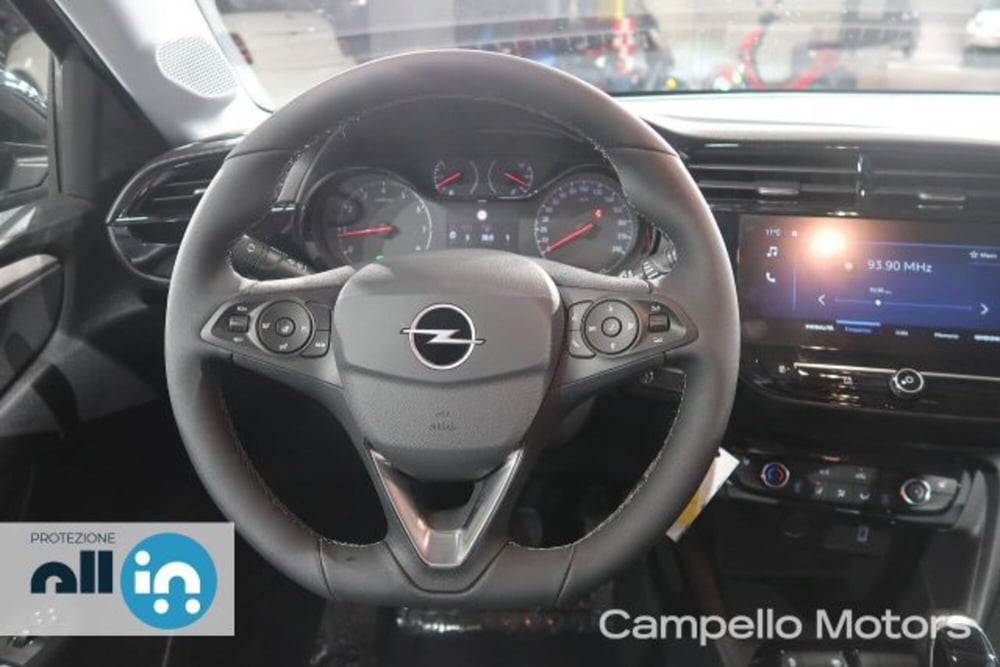 Opel Corsa nuova a Venezia (8)