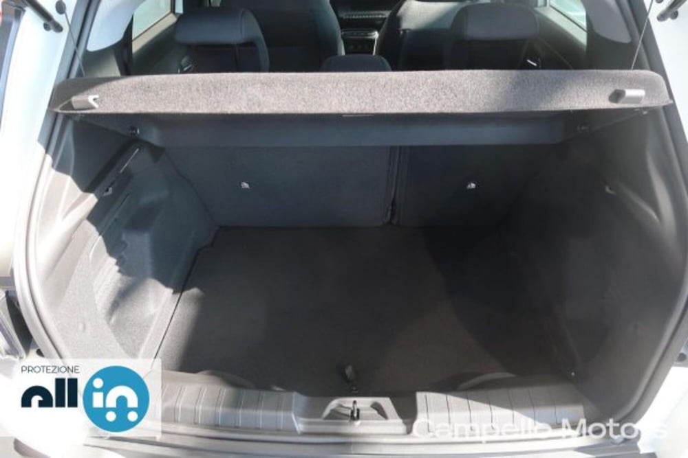 Jeep Avenger nuova a Venezia (12)