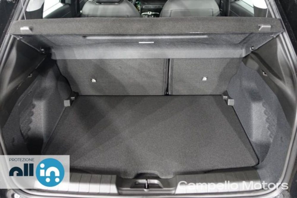 Jeep Avenger nuova a Venezia (16)