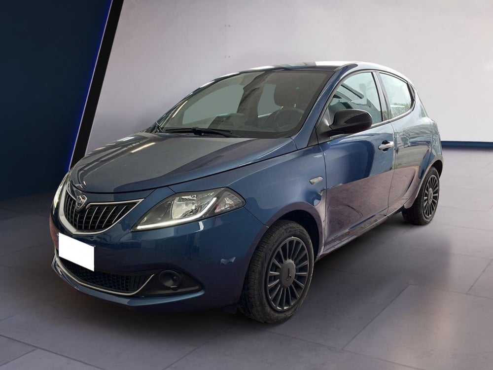 Lancia Ypsilon usata a Torino (2)