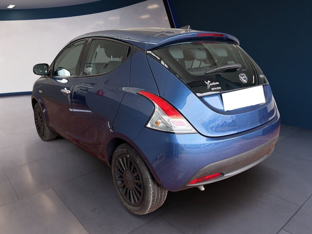 Lancia Ypsilon usata a Torino (5)