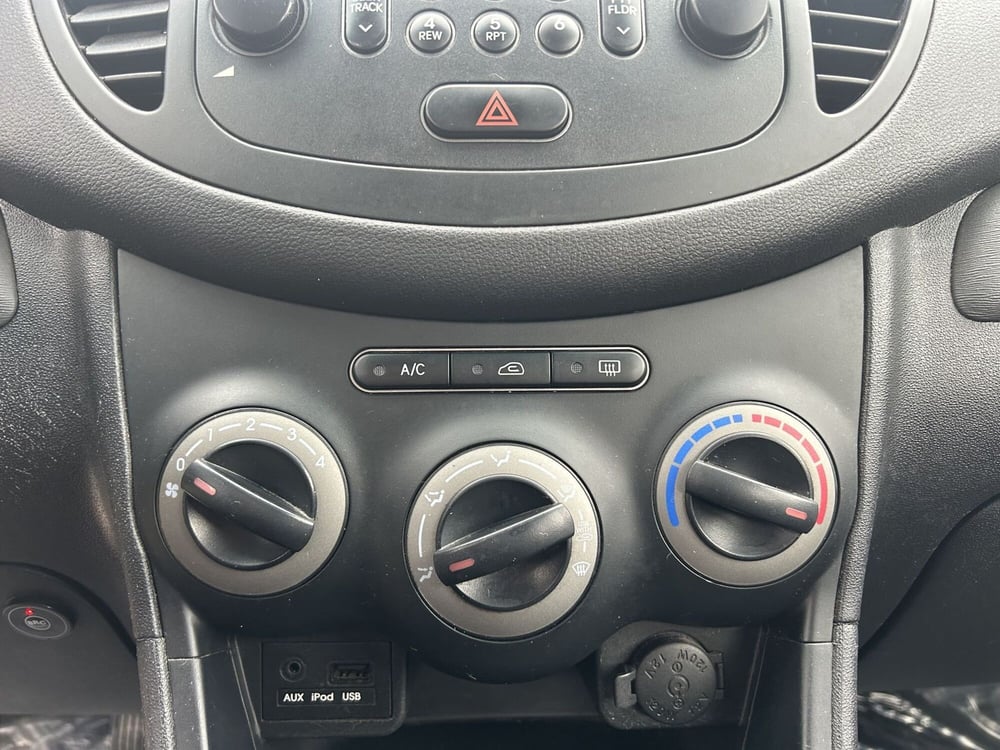 Hyundai i10 usata a La Spezia (11)