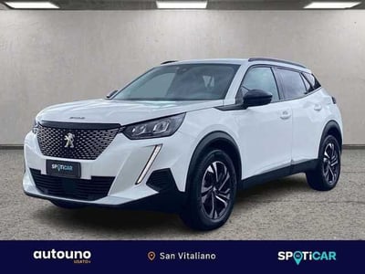 Peugeot 2008 BlueHDi 110 S&amp;S Allure Pack del 2022 usata a Casoria